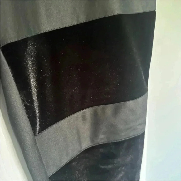 Size XL BNWOT Lot of 2 Yummie Pleather  Velvet Leggings - Picture 4 of 5